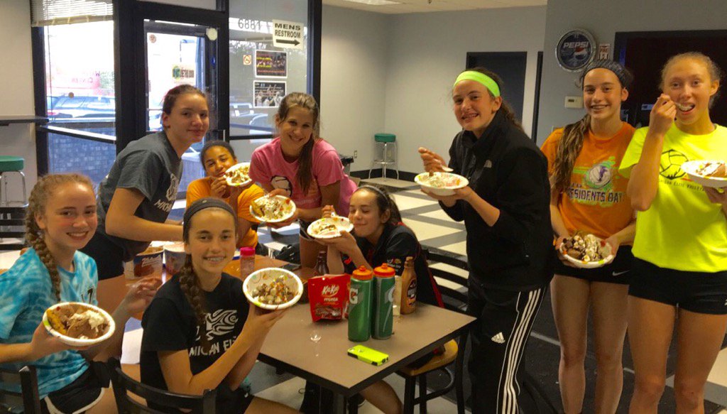 13 Mizuno celebrates their Motor City Madness Open Gold Championship with an ice cream social! Way to go ladies!