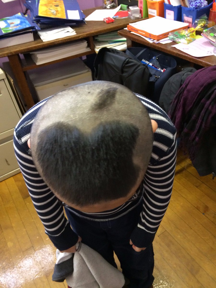 MsRohrs310's tweet image. @ps131K15 Someone came back from spring break with a fresh haircut  #appleicon  #izhang #thisisreal