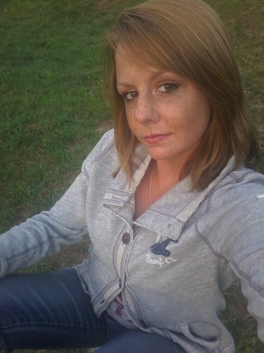 tookindandsweet's tweet photo. Just me today... New job. Nice walk... Beautiful sunset. Loving life #frecklepride https://t.co/0q2SOLZctT
