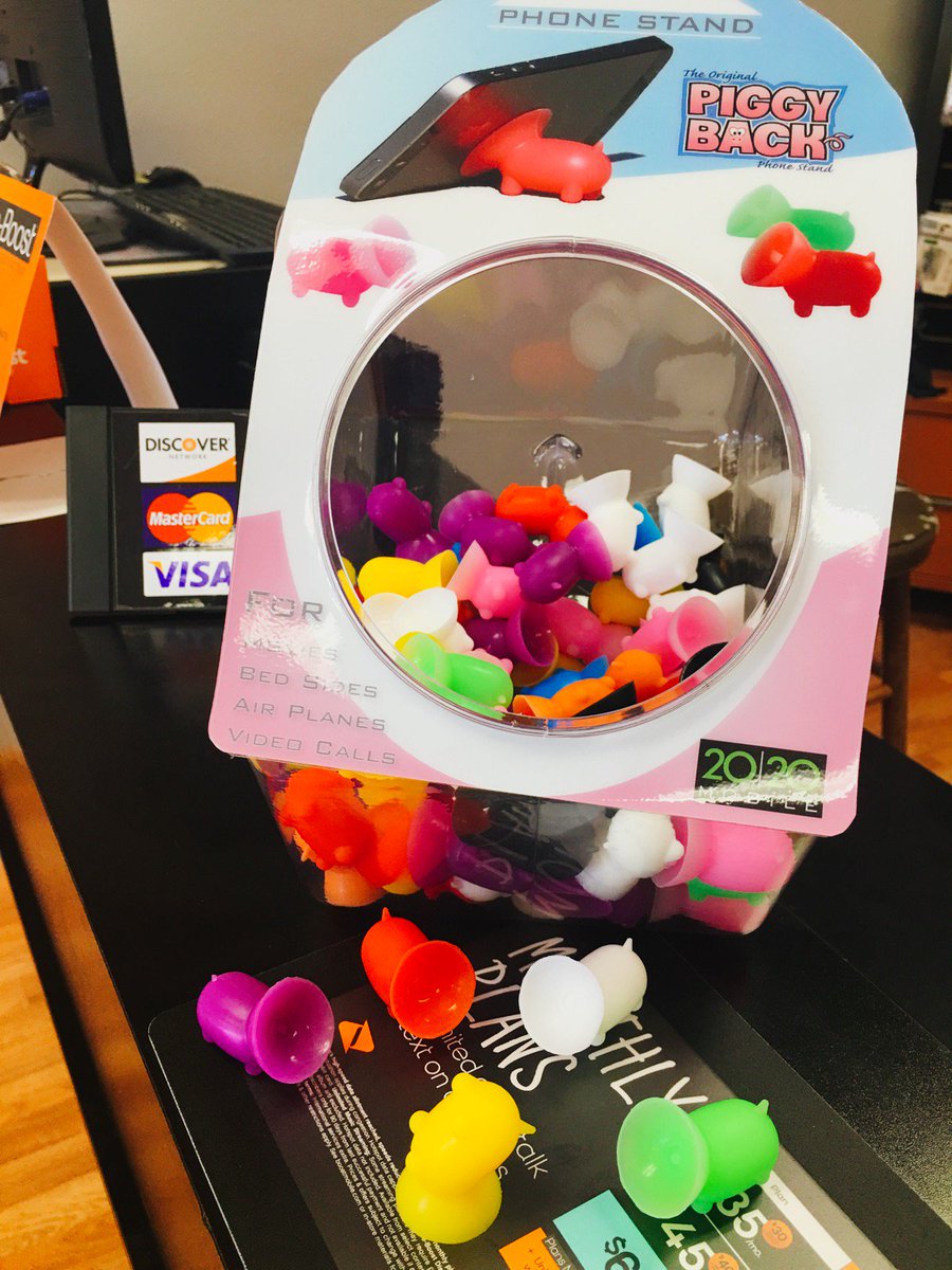 PIGGY DANCE OFF!!! COME GET YOURS ONLY 2.99!! (:
#KICKSTAND #CELLPHONEGAME #PIGGY