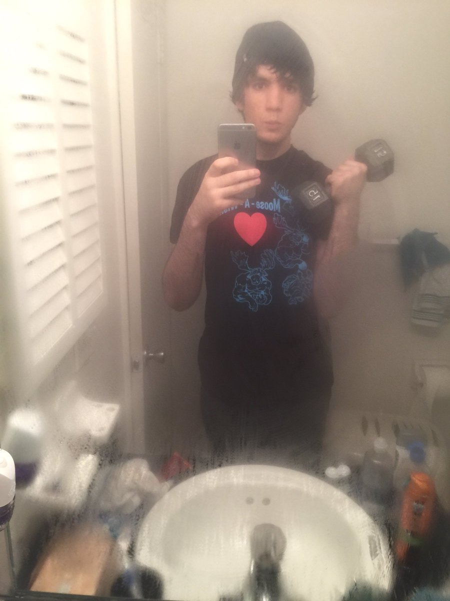 shadythought's tweet image. The #mooseawish shirts came muscle moose is my favorite i can cut tree 3 hour now