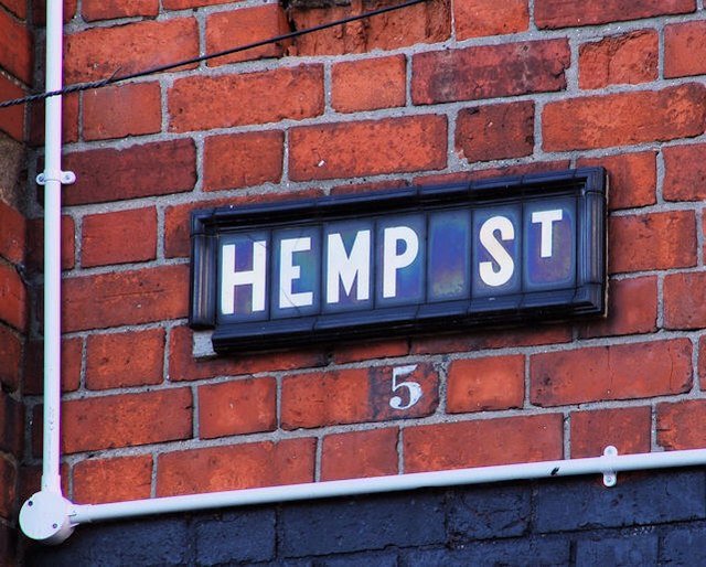 DublinHempCo's tweet image. #Hemp Street, #Belfast. Hemp has been around in #Ireland quite a while ... Hmmm ... belfastforum.co.uk/index.php?topi…