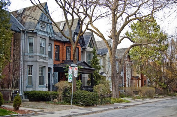 blogTO's tweet image. Door to Door sales could be banned in #Toronto bit.ly/1WGPT0J