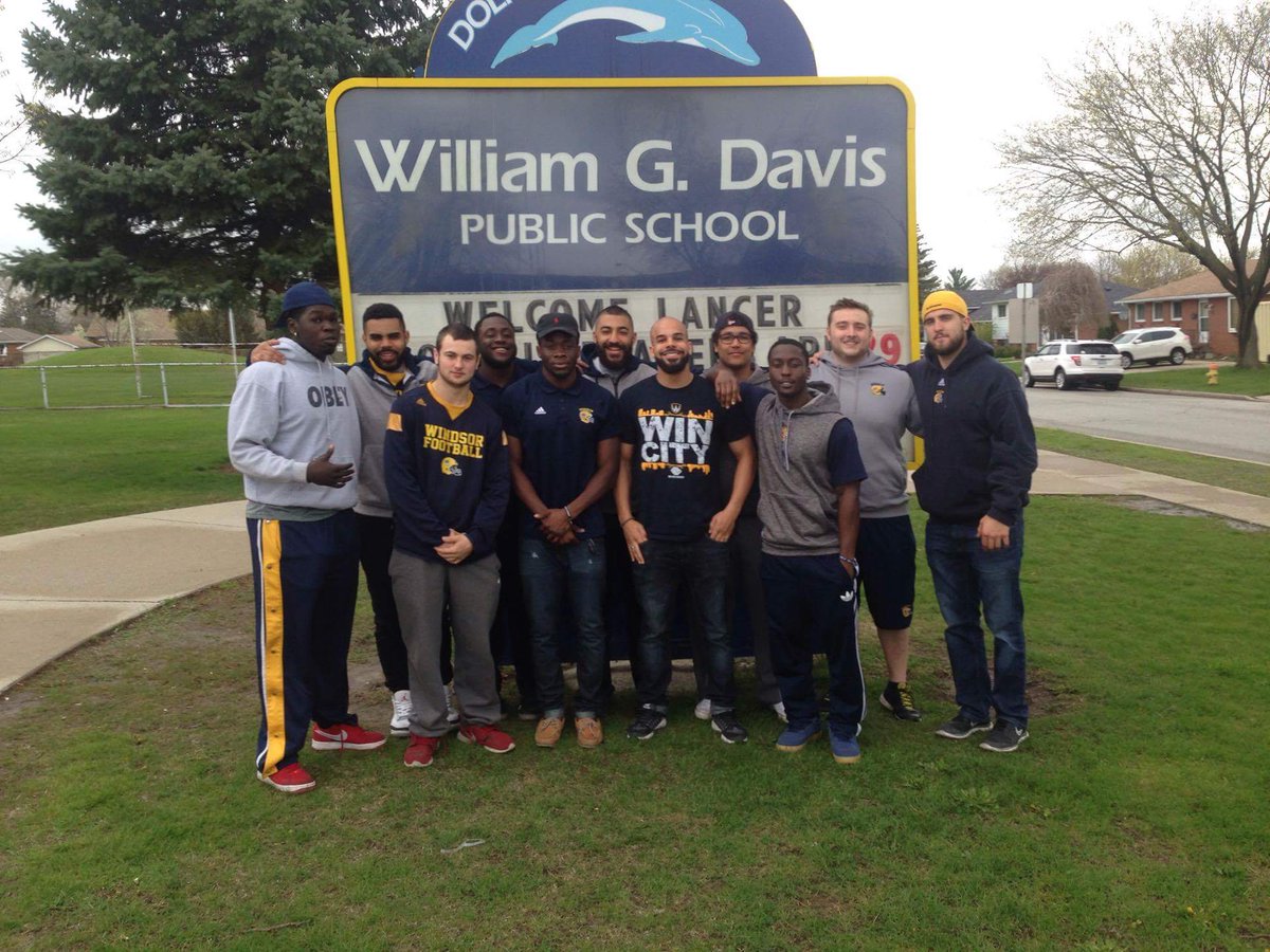 UWLancerFB's tweet photo. The boys and Lancer Football giving back to Davis School.  Never met a group of kids who love to give back more! https://t.co/nImQVEg6Zr