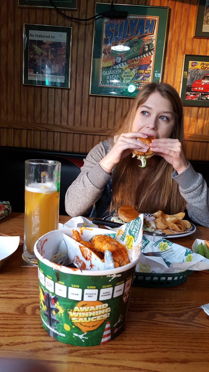 JlewiZzz's tweet photo. @tarammays you really know how to take advantage of an evening to ourselves. https://t.co/7qXhtMMclK
