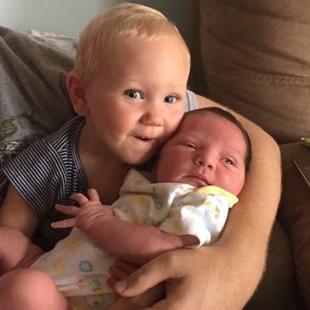 coachpoyner's tweet photo. The nieces #FaithRose #AddisonViolet https://t.co/t66hudjA0u