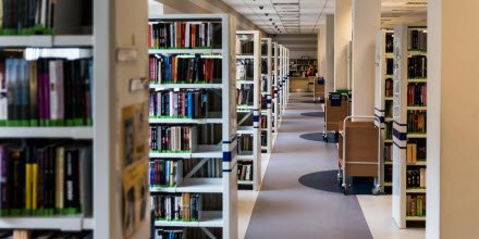 Students use Google as a jumping-off point but turn to reliable #library databases. More: ow.ly/4n7kGi.