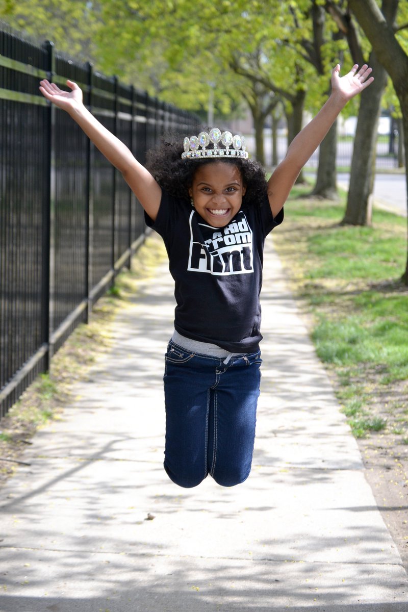 LittleMissFlint's tweet photo. Tomorrow this kid from Flint gets to meet #POTUS #LittleMissFlint #FlintWaterCrisis #AKidFromFlint #Flint https://t.co/GnJbX45NPD