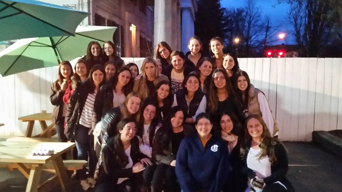 tdzperson's tweet photo. Quality time with my @CornellSDT seniors!  Love them! @sdtsorority #SDTSeniors #Alpha #happyadvisor https://t.co/ICxvI46bl2
