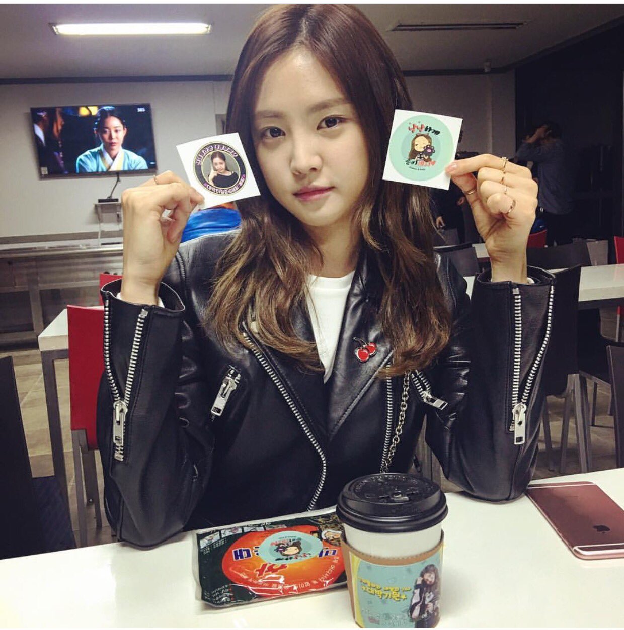 ChkxecmVAAIZgRe.jpg:large