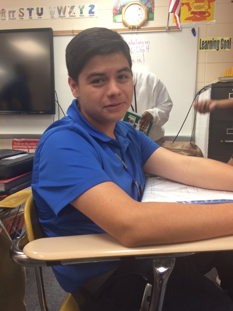 Staci_Kamiya_'s tweet photo. @SaulFrom79th 
Waitin for that Mixtape to come out 😂😂 https://t.co/5xrSMqRqXP