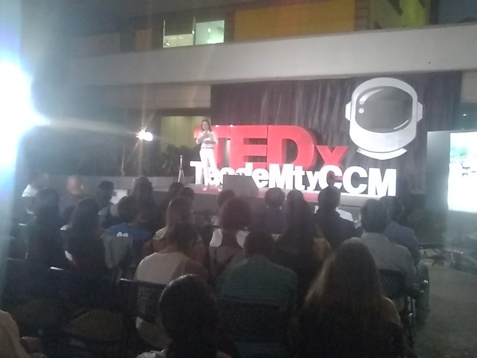 TEDxTecdeMtyCCM's tweet photo. ¿Qué es Neopolítica? Adriana Zenteno nos habla de la relación entre política y ciudadanía #EspacioPolítico https://t.co/e1FB7m3oOr