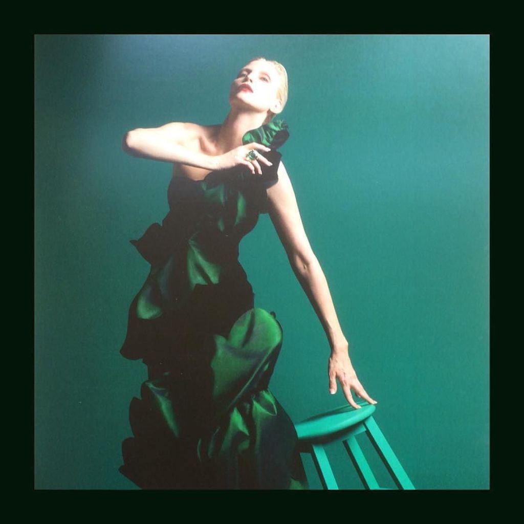 MARCHLAB's tweet image. Green inspiration 
#green #beautiful #women #womensfashion #womencrushwednesday #womenswear #womenstyle #womensclot…