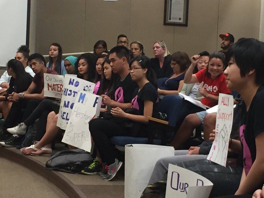 PPSConnect's tweet photo. "You guys rock!" Supt. Smith tells @APANONews student leaders who led campaign for ethnic studies in all schools https://t.co/HOuv5hEU3b
