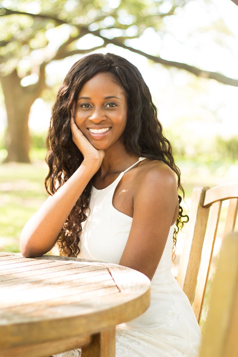 Ada_Wanjiru's tweet photo. May 14, 2016 💛🎓💚 #BU16 #BaylorGraduate
All glory to the most high
📷 @DestineeRaeJ https://t.co/im3MKpmgZO