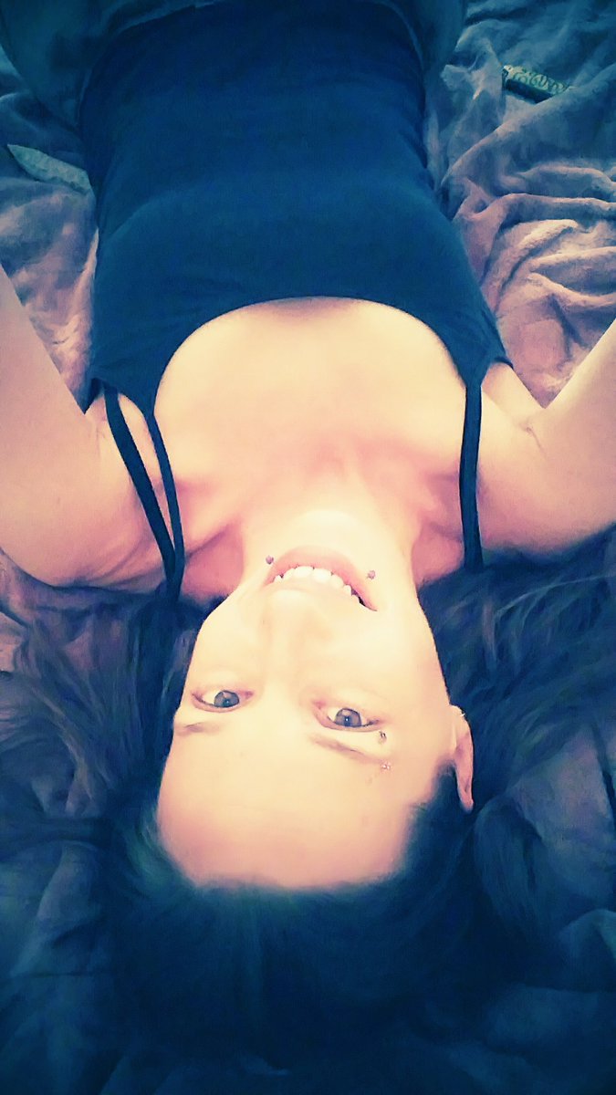 CrissySaunders's tweet photo. Always be yourself! Never see yourself as anything less than beautiful 💞 https://t.co/Xb5wEbRmWi