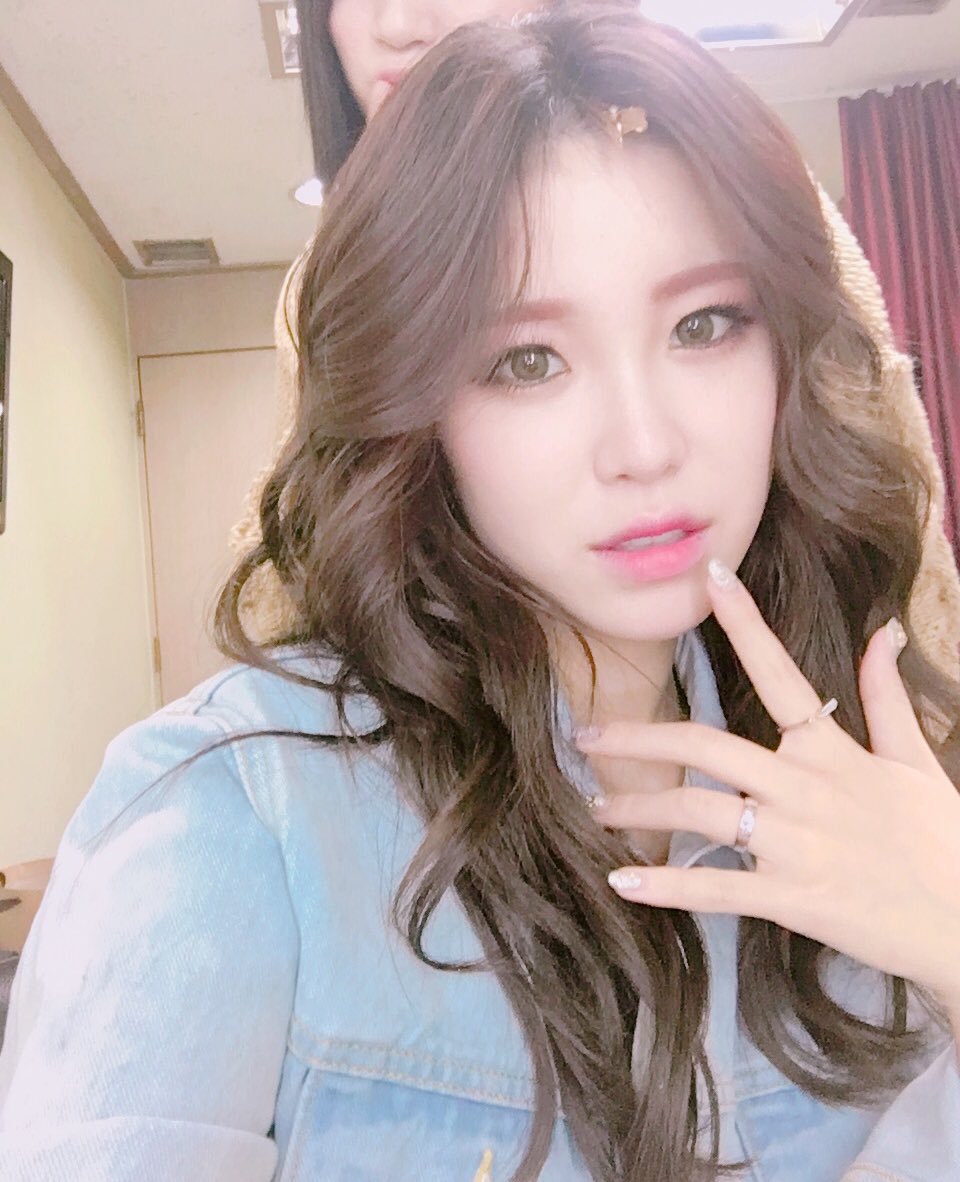 superstar_jhs's tweet photo. 숨겨왔던 나의 사진첩 #추억 💕📷🎶😘 https://t.co/LLlGuFcdGW