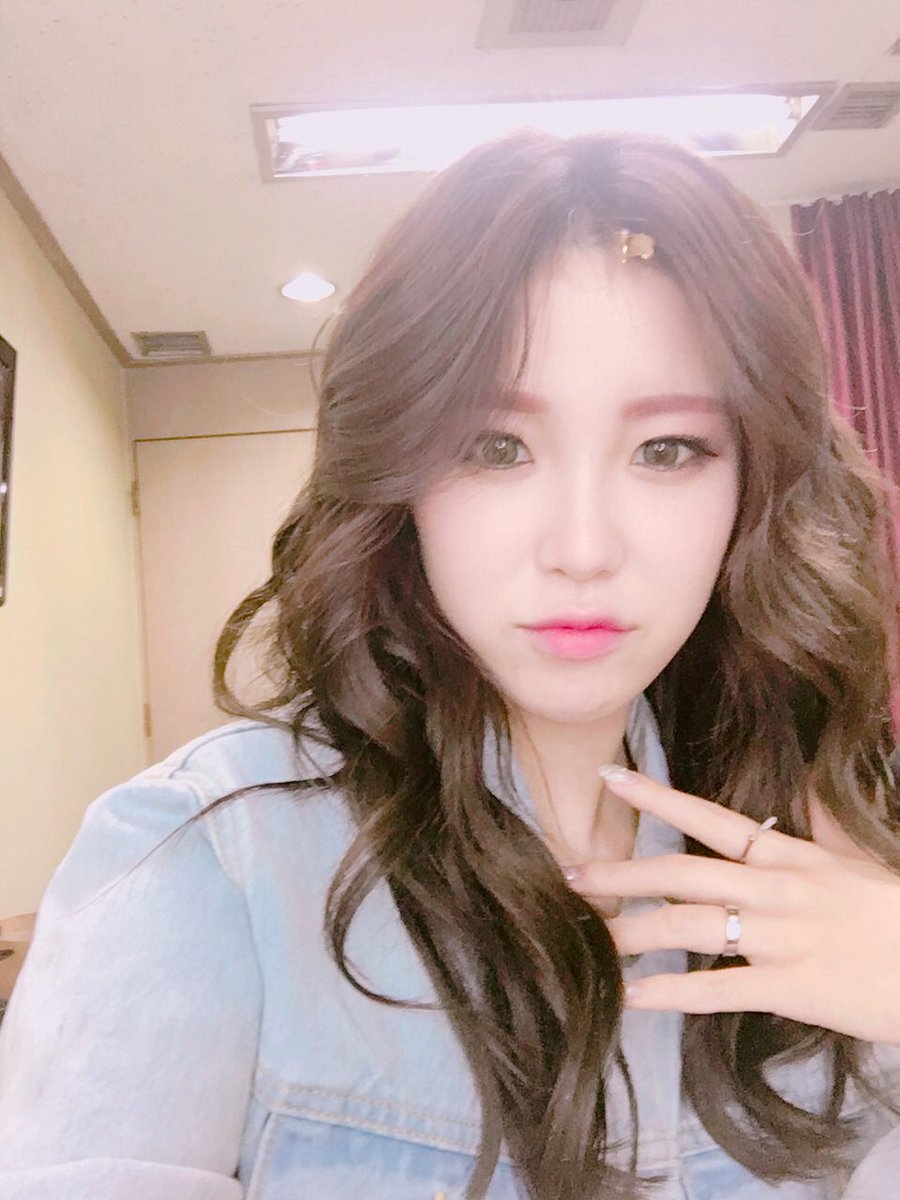superstar_jhs's tweet photo. 숨겨왔던 나의 사진첩 #추억 💕📷🎶😘 https://t.co/LLlGuFcdGW