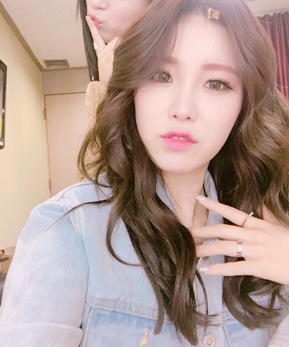 superstar_jhs's tweet photo. 숨겨왔던 나의 사진첩 #추억 💕📷🎶😘 https://t.co/LLlGuFcdGW