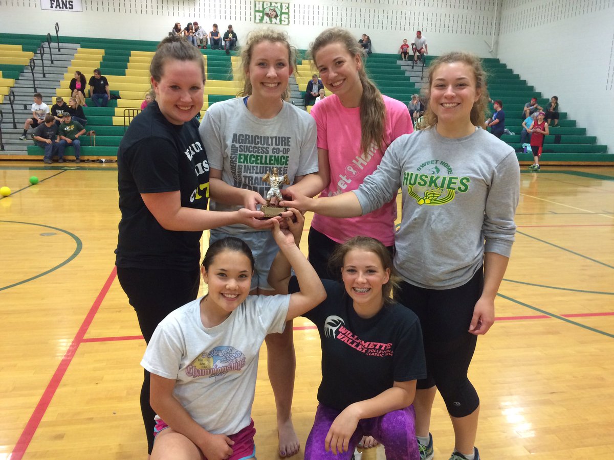 SHHSHuskyPride's tweet image. Team Shark Bait is the Dodgeball Tournament Champion! #shhshuskypride #MayWeek2016