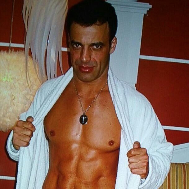 Watch Rogê Ferro's leaked NSFW photo on TwXstars