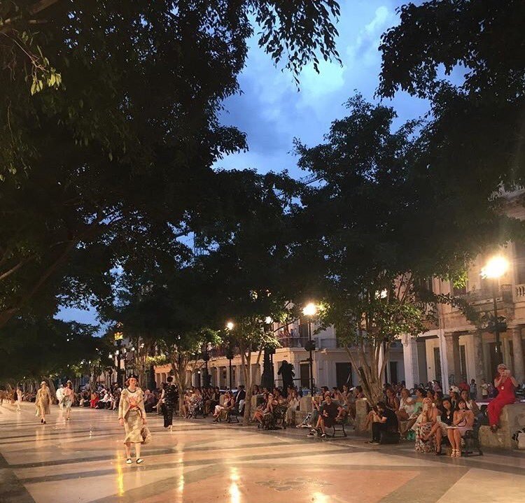 Magentaths's tweet image. #CocoCuba  #ChanelCruiseCuba #ComunicacionModa histórico !!! Ahora Cuba esta en los ojos del mundo !!!