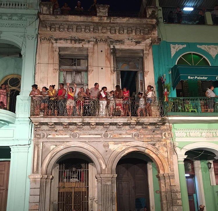 Magentaths's tweet image. #CocoCuba  #ChanelCruiseCuba #ComunicacionModa why I am Not there ???