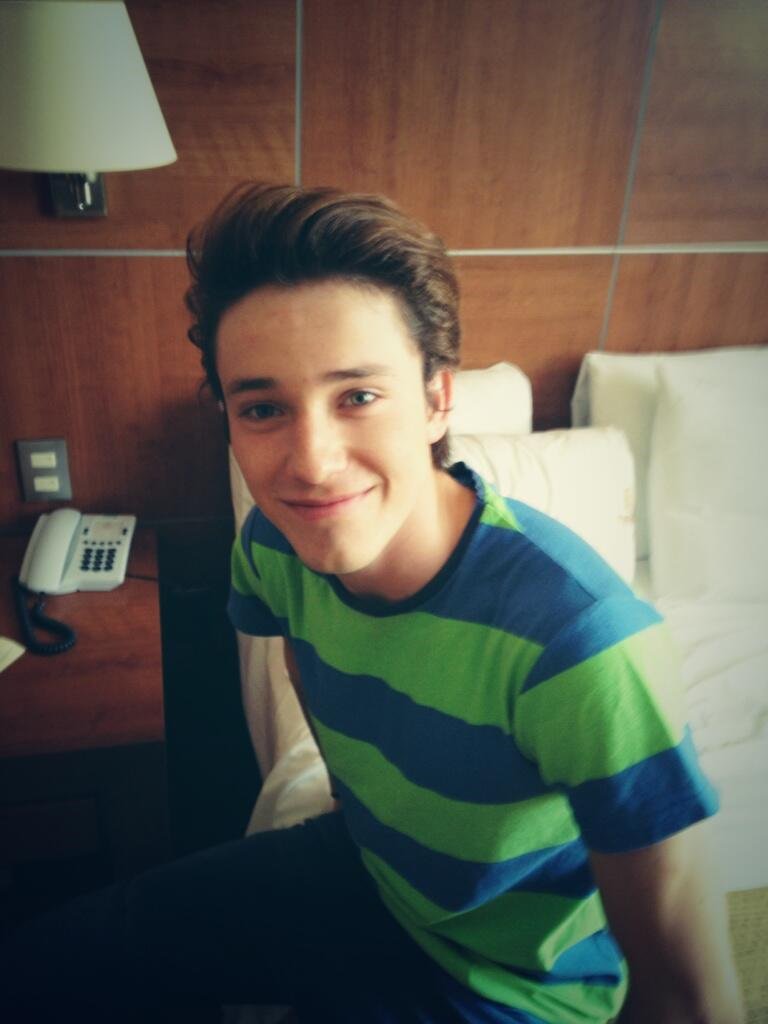 Era un bebé sdgjhgjk miren que hermoso

#MtvPopCD9 #MTVMIAW