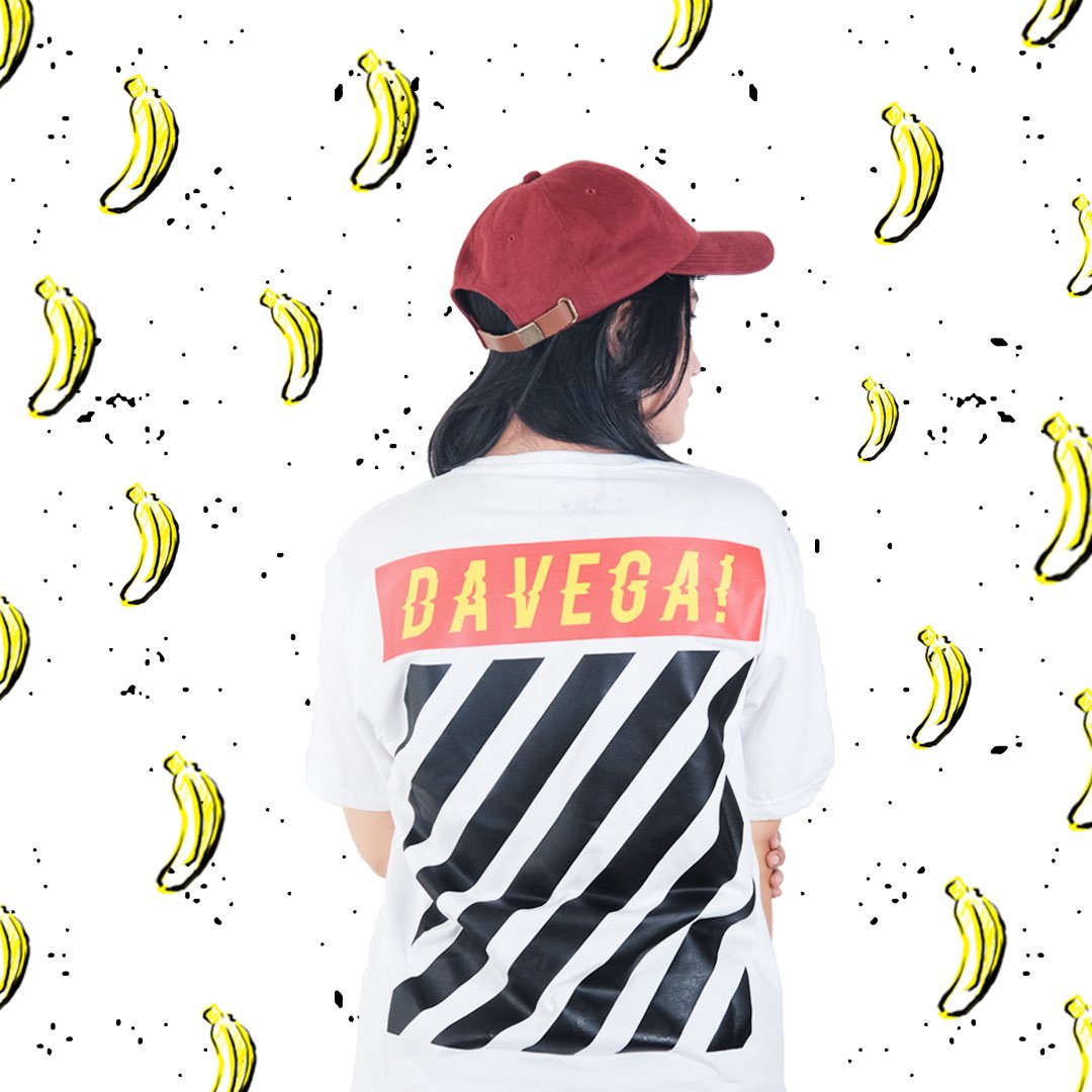 ⚡️ HARDWELL T-SHIRT⚡️ IDR. 150K / S M L XL XXL / Available now at Jakcloth. Visit @queenbeerjeans booth.