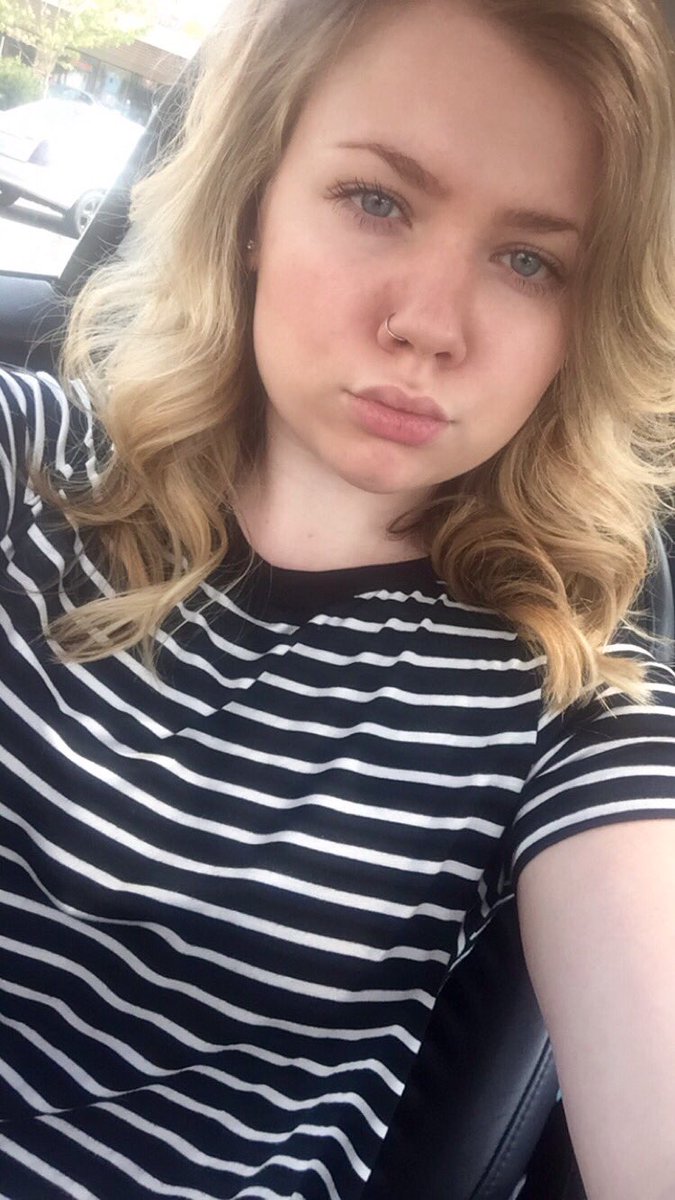 Hannah_Ness33's tweet photo. Shorter and blonder 😋 https://t.co/nP34HAhHxe