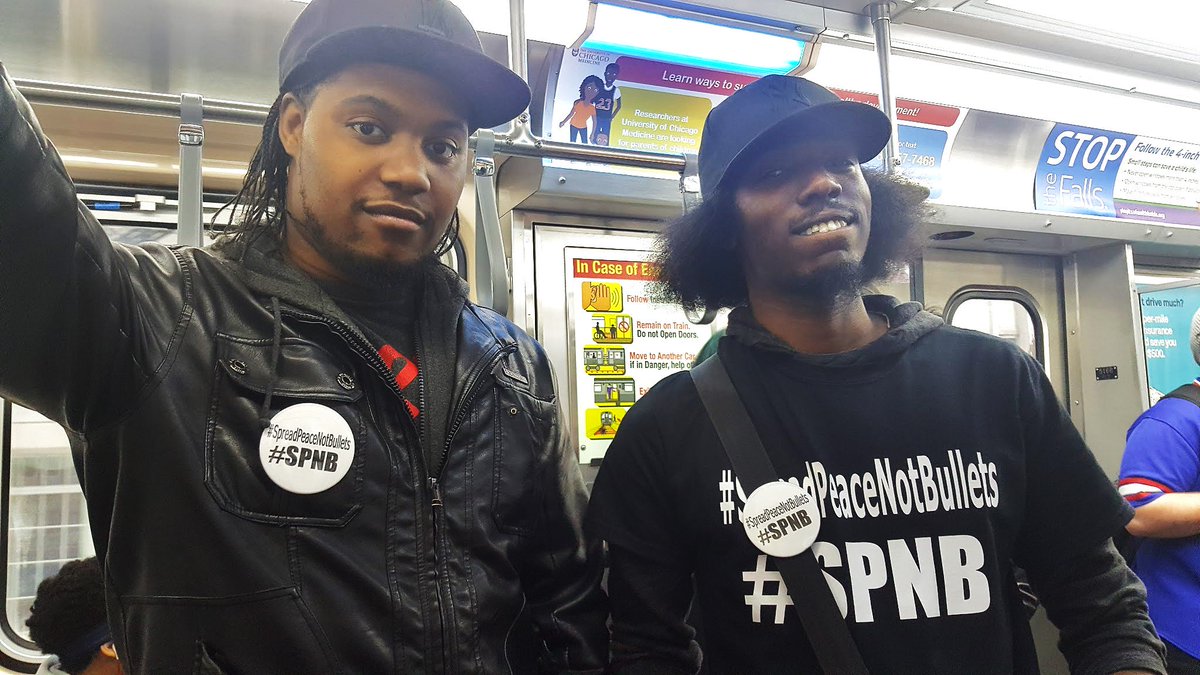 BetsyRubin's tweet photo. #SpreadPeaceNotBullets sang on the Green Line today #SPNB #CTAGreenLine #CTA #Chicago https://t.co/4Ghojyz8ee
