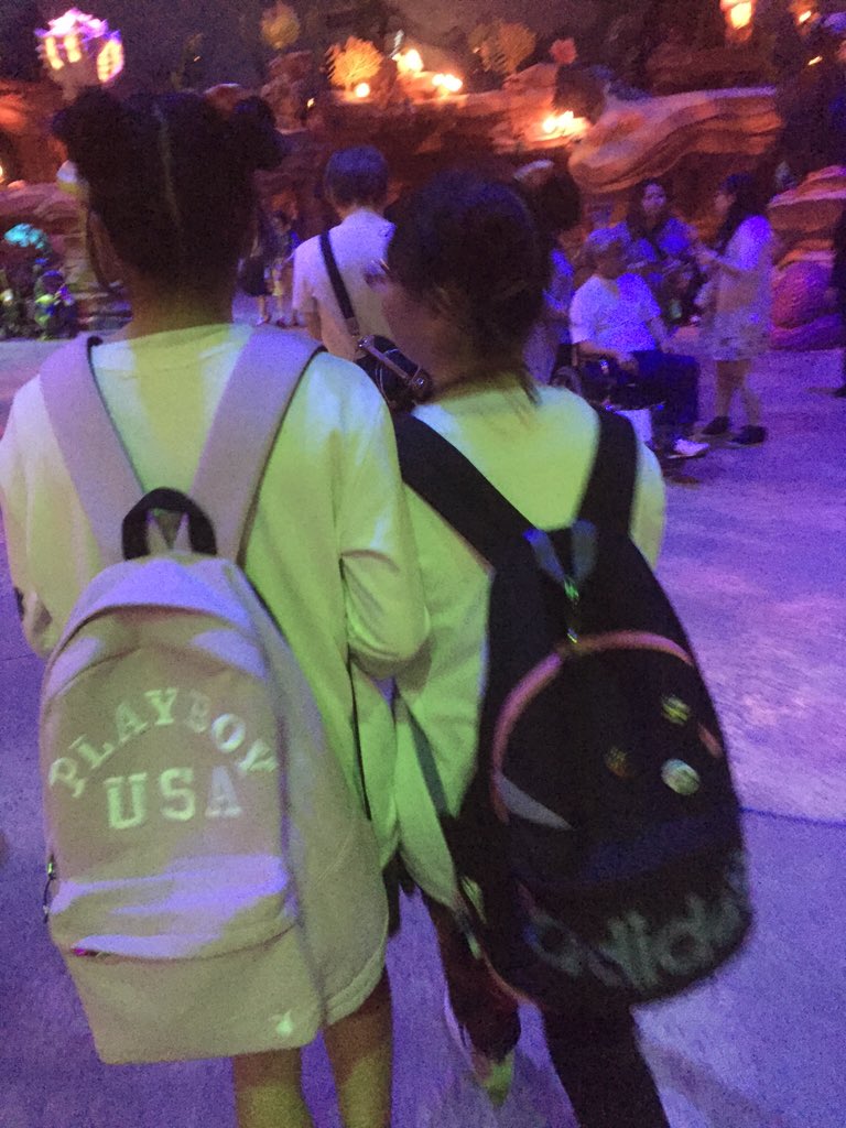reikacasnusi's tweet photo. 5月3日ディズニーシーわず!!

あお! えりか!れい!の3人で
行ってきました(* • ω • )b

ＧＷなのに
あんまり混んでなくて昨日行けて
正解でしたｗ

年齢バラバラだけど
ほんと3人仲良くて楽しかった！
また遊ぼーね！ https://t.co/hny5k1E4rC
