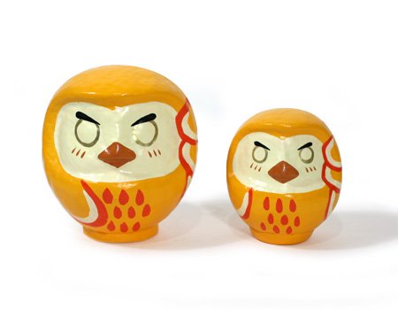 conyseye's tweet photo. 【高崎だるま：展示販売中】片方の羽を上げ福を招き入れる黄色いフクロウだるま（2,700円/3,200円+税/限定品）知恵と学問の神様として信仰を集め縁起の良い鳥です。#金沢 #雑貨 #母の日 #ギフト #フクロウ #だるま #縁起物 https://t.co/qNjLxbTKv4