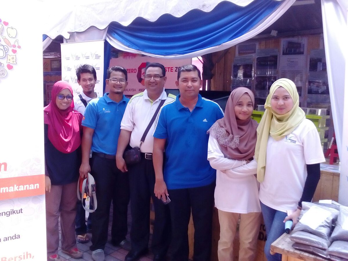 enviperak's tweet photo. #throwback @MURAL2016
@EnviPerak joined the carnival :)
(15-17 April 2016)
@ceo_swcorp @CEO_EISB @swcorpperak https://t.co/Hqkp6zRawU