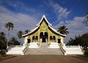 Azooki_Travel's tweet photo. HALF-DAY PRABANG #HERITAGE DISCOVERY- Explore most iconic hidden sites of #Luang #Prabang. https://t.co/VUYo93Pq17 https://t.co/phzodwOYnc