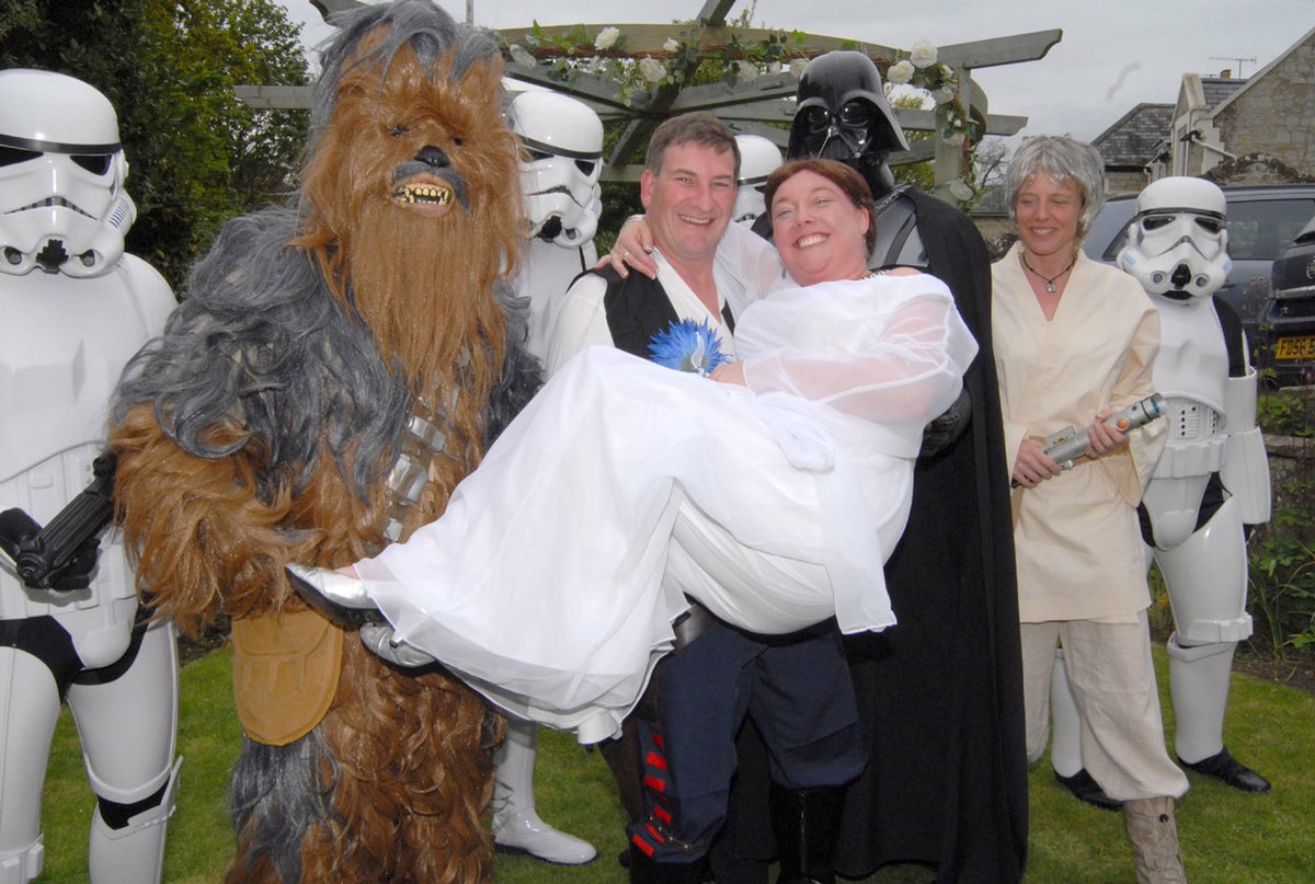 GreggggWallace's tweet image. It's May 4th, the day that marks the official start of the Nerd mating season #StarWarsDay