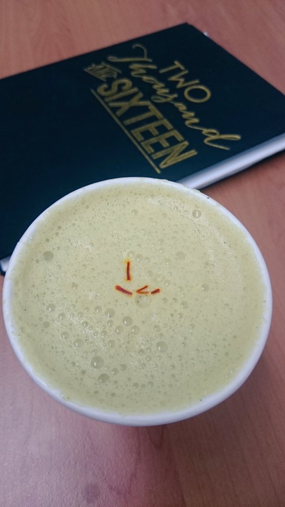alyoshka's tweet photo. #FLNewfoods  #FLFoodAsMed turmeric latte very spicy https://t.co/7rXoxE5y6G
