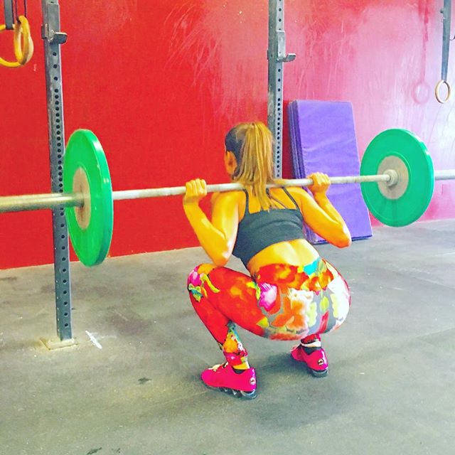 Low back squats, always stay fearless. 💋💪🏽