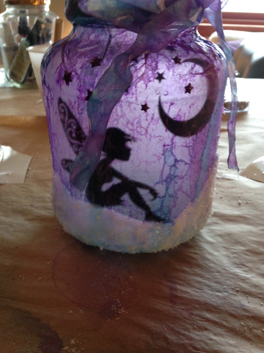 silverfrog2003's tweet photo. Made by me! Fairy light jar!! #BackroadsPlumCrazy #SpringRetreat2016 https://t.co/Wto2bILupK