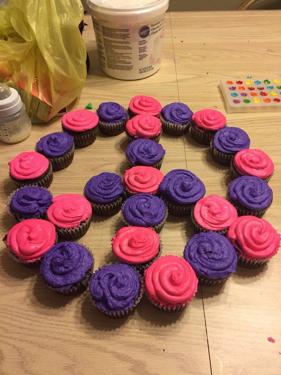 pinkribbonswts's tweet photo. I need all you to help me promote my business. I need to keep busy  https://t.co/9XEtHAp27W (being updated) https://t.co/wvlo6pkhCl