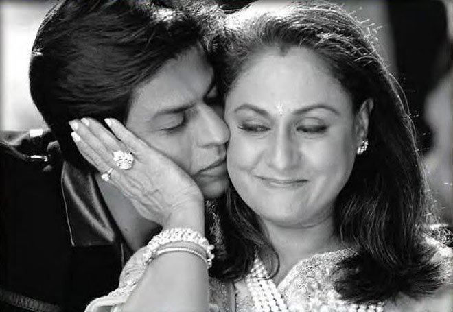 DukesRetreat's tweet image. #MerePassMaaHai 
This actress has idealized mothers for the Indian population. Can you guess her name? #FBContest