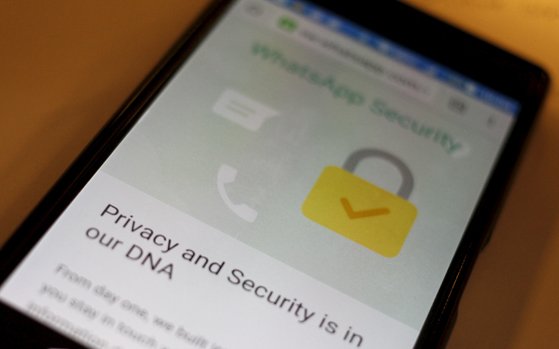 Ban <a href="/WhatsApp/">WhatsApp</a>, it's a national security risk: RTI activist moves SC
indiatoday.intoday.in/technology/sto…