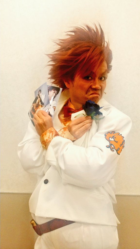 舞台 Fairy Tail 公式 Twitterissa 本日もご観劇頂きまして誠にありがとうございました 一夜 ヴァンダレイ 寿を演じているのは 富岡晃一郎さんです 一夜さんの登場シーンは必見 必笑 ブロマイドもお忘れなく フェアステ