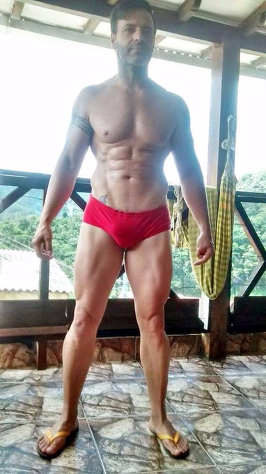 Watch Rogê Ferro's leaked NSFW photo on TwXstars