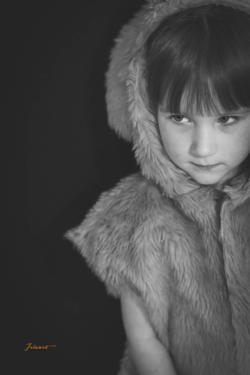 IrisArtPhoto's tweet image. Photographing a little shy bear! The tops of cuteness! #childrenphotography #edinburghphotographer #irisartphoto