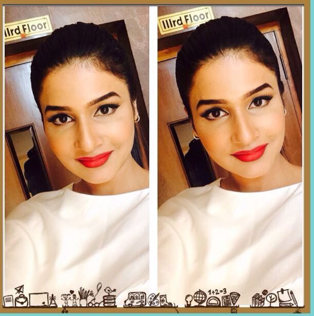 Anjenakirti's tweet photo. #jumbulingham3D #jumbo3D #tamil3D #3D #promotions #following #positivevibes #positiveenergy https://t.co/SyXPYMbGsL