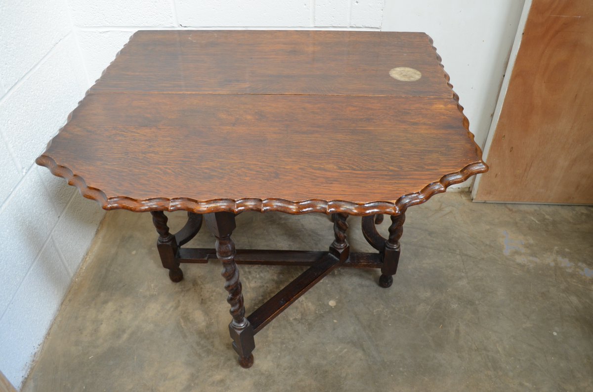 FP4USheffield's tweet photo. #Antique #gateleg #solid #Oak #table for a re-polish to top. #No1 #French #Polisher #sheffieldissuper #Furniture https://t.co/qftbJrpGhn