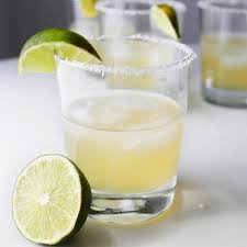 islandbarrest's tweet photo. We have a great range of cocktails and our bartenders are at the ready to mix you up one hell of a drink! https://t.co/pmynVN8KEB