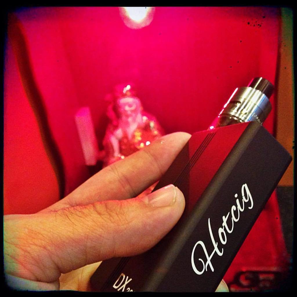JuicyJones's tweet photo. #juicyjoneshq #OVHQTV #OVHQ #WTFVapors #vapeon #vapelife #vape #vapelikeyoumeanit #vaper #girlswhovape #vapeforever… https://t.co/FH0yszVGqU