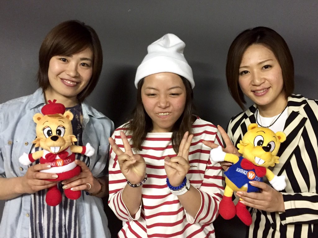 ウインビー ウインク On Twitter 本日のガールズトークショーから 戸田みよ子せんしゅ 益春菜せんしゅ そして我らが瀧川 千依せんしゅでつ 瀧川せんしゅの出っ歯ポーズかわいすぎまつ また来ーてくーださーい ウインビー ビーバーショット